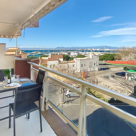 In By The Waterfront * Roses