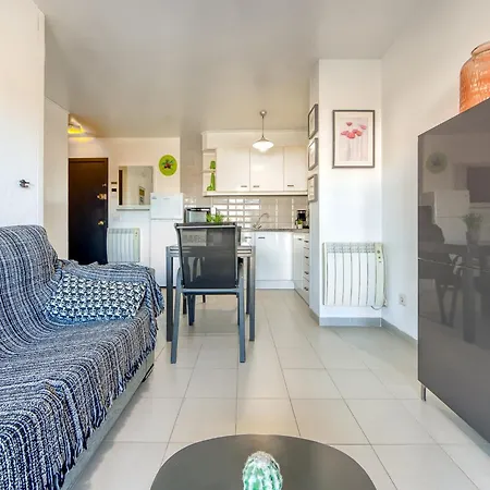 Apartment Roc Mar For 4 Persons