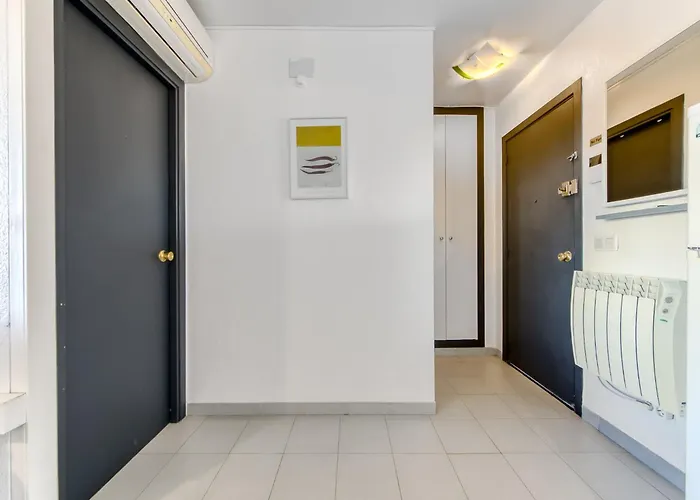 Апартаменты In By The Waterfront Росас